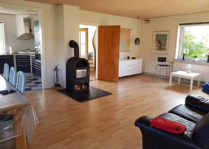 Hus Til Stor Familie 度假居 Bredebro